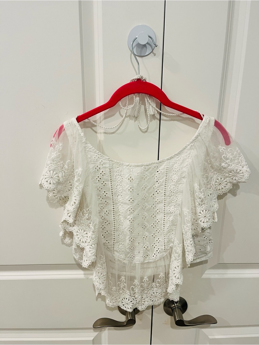 Altar’d State women’s large embroidered white lace tie neck open back crop top